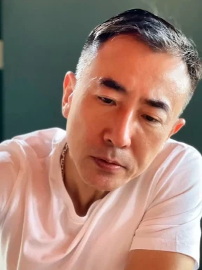 Foreign men for dating