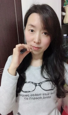 <span>Lily, 53</span>&nbsp;<span style='width: 25px; height: 16px; float: right; background-image: url(/bitmaps/flags_small/CN.PNG)'>&nbsp;</span><br><span>Liuzhou, China</span>&nbsp;<input type='button' class='joinbtn' style='float: right' value='JOIN NOW' />